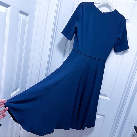 Gal Meets Glam Edith V-neck Fit & Flare with Pockets Midi Dress Navy Size 4 - Picture 6 of 9